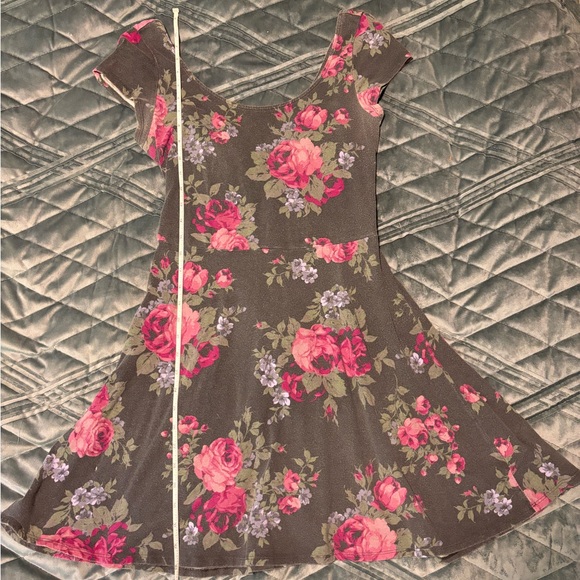 AEO Fit & Flare Grey Floral Print Dress, size large - Picture 8 of 11